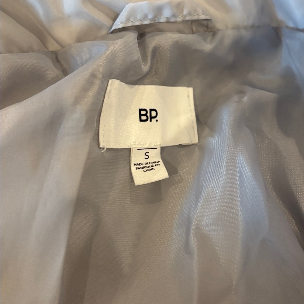 Nordstrom BP Juniors Silver Grey Puffer Jacket Size Small - Picture 5 of 6